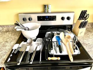 *Spacious King Suite- central to Duke/UNC/Airport - Durham - 2