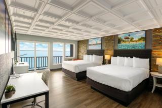 Terrace Bay Hotel - Lakefront - 6