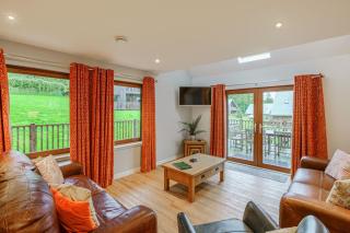 Lord Galloway 36 with Hot Tub - 2