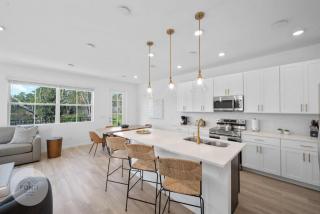 BRAND NEW 3BR Luxury Kala House with Waterpark - Davenport - 4