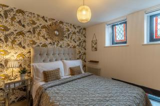 Luxury Chapel Apartment within City Walls - Chester - 1
