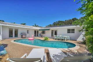 The Dreamcatcher - 4 Bed, 2 Bath, Private Heated Pool, BBQ, Game Room, Park - Fort Lauderdale - 1