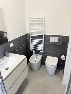 Deluxe Apartment Self Check in Parking - Genova - 3