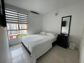 Hermoso y comodo apartamento con Aire acondicionado y parqueo privado en unidad residencial - Jamundi - Jamundí - 1