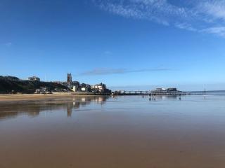 Cosy beach house steps from the sea - 7