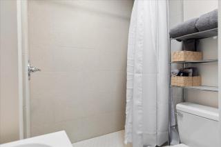 Unit 6: Sleek and modern 1 bedroom - Billings - 4