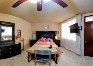 Casa de las Palmas Guest House - 3