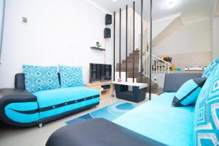 Villa Sista by Sans Villa - Batu - 0