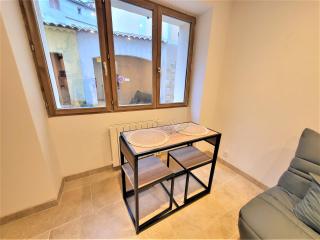 T2 RDC neuf/wifi/centre village - Castellane - 3