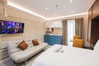 Zebbuga Deluxe Balcony Suite Apartment 4 - 6