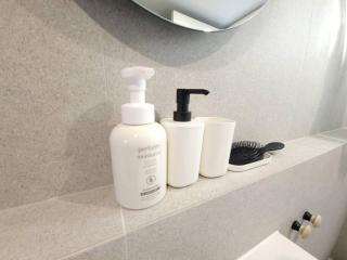 BridgeStar001 Gangnam Sinsa Station Garosugil 6 Guests - 7