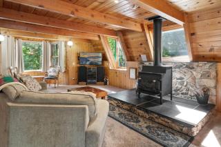 Kapers - Located in a beautiful quiet area of Big Bear Lake, walking distance to Snow Summit! - 6