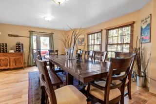 Starlight Summit - Walk to Slopes - Luxury cabin with game room, hot tub, and pool table - 1