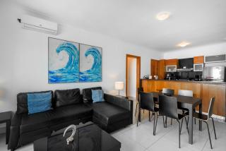 Escape Apartments, Balcony, Pool, Gym & Spa in La Julia - 1