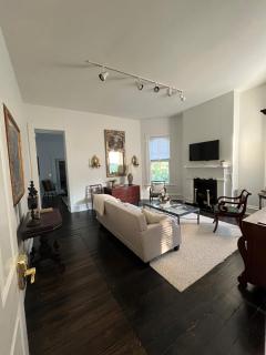 Luxury Penthouse Downtown Apartments - 9