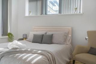 Brentford's Oasis with Gated Parking - Brentford - 5