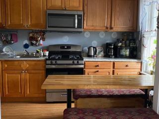 Classical American House 4 - 3