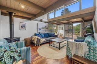 A Sand and Sea Retreat - 150m from Beach, Pet Friendly - 0