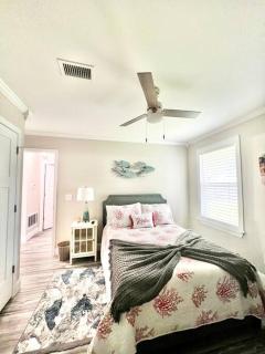 *The Gem* Stylish 2 Bedroom 1 Bathroom Newly Renovated - Ladson - 9