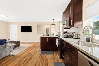 New! Cozy 1BR minutes from Downtown Roseville - Roseville - 5