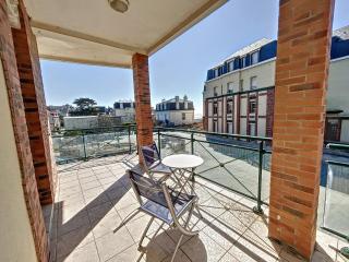 Appartement rénové avec ascenseur - Proche plage et centre-ville - FR-1-361-506 - Saint-Pair-sur-Mer - 2