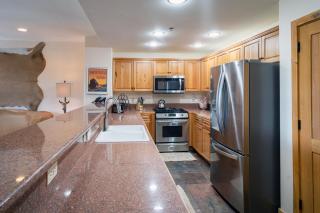 Bear Creek Lodge 310 by Alpine Lodging Telluride - 3