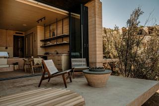 MIRA Earth Studios - 1