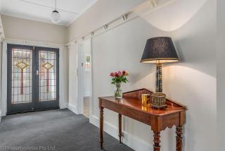Best on Burnett best location parking sleeps 8 - 9
