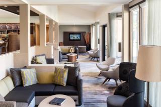 Courtyard by Marriott San Diego Sorrento Valley - Sorrento - 0