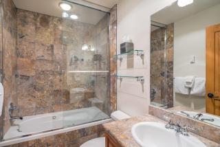 Bear Creek Lodge 302 by Alpine Lodging Telluride - 4