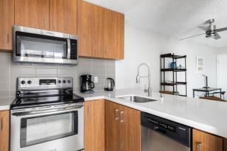 Redondo Beach 1BR w Pool Gym 1 block from beach LAX-437 - Redondo Beach - 4