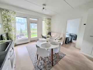 2-room apartment 7 min by train from airport - 3