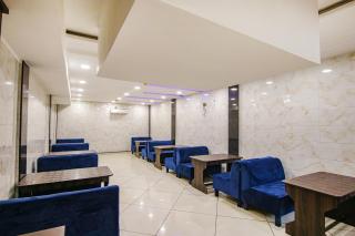 FabHotel Golden City - 2