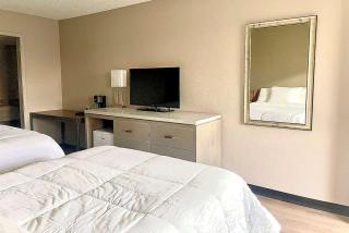 Super 8 by Wyndham Blythe - 3