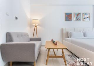 Studio in Golf Vista, Damac Hills - Host & Stay - 5