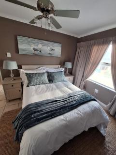 Estoril Villas 10 - Mossel Bay - 1