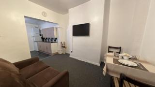 Amazing and Immaculate 2-Bed House in Manchester - Manchester - 8