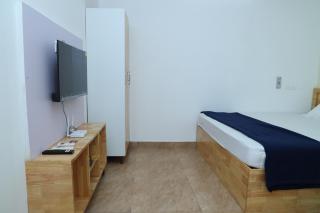 Vel's Home Stay - 8