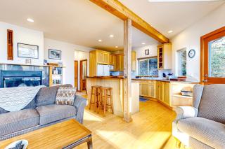 Hyak House - Snoqualmie Pass - 3