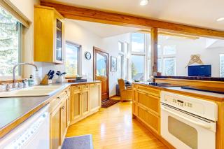 Hyak House - Snoqualmie Pass - 1