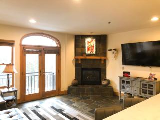 Bear Creek Lodge 209 by Alpine Lodging Telluride - 8
