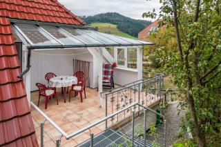 Lehmann mit Blick aufs Schloss - Gutach - 9