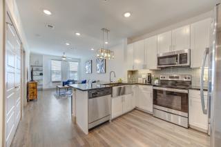 Conroe-Woodlands Escape to the Enclave - 9