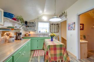 Charming Livingston Vacation Rental with Views! - Livingston - 3