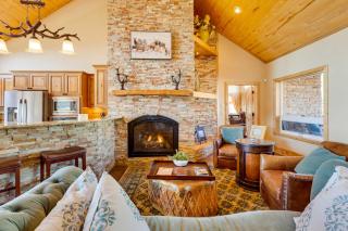 Hot Tub and Fire Pit Idyllic Getaway in Angel Fire! - Angel Fire - 7