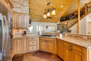 Hot Tub and Fire Pit Idyllic Getaway in Angel Fire! - Angel Fire - 1