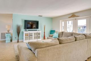 Dock, Grill and Pool Waterfront Cape Coral Home! - Cape Coral - 9