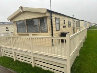 Lyon’s Robin Hood Rhyl caravan sbw - Rhyl - 0