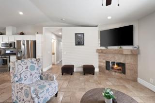 Splash Pad Pool Spa Ping Pong Bbq, Gorgoues mnt views - Indio - 2