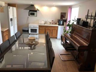 Rez de maison jardin appart - Saint-Pont - 6